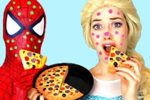 Spiderman & Frozen Elsa vs Pizza