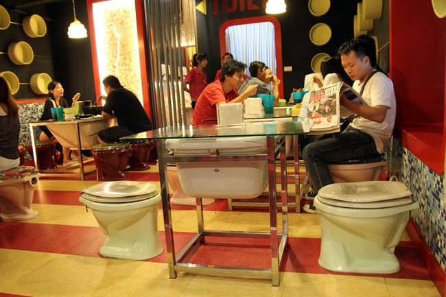 Restaurante - The Modern Toilet