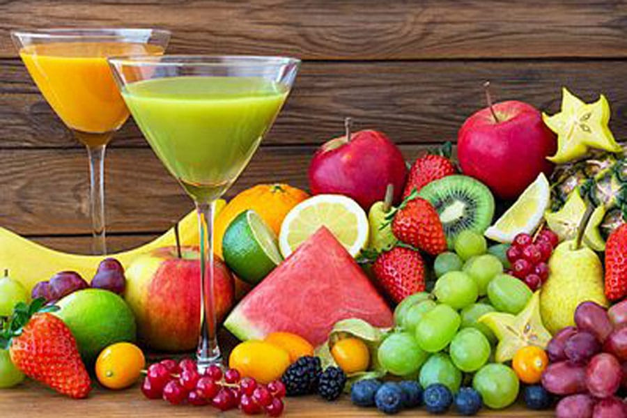 Zumos naturales, batidos y licuados, la mejor alternativa para el verano.