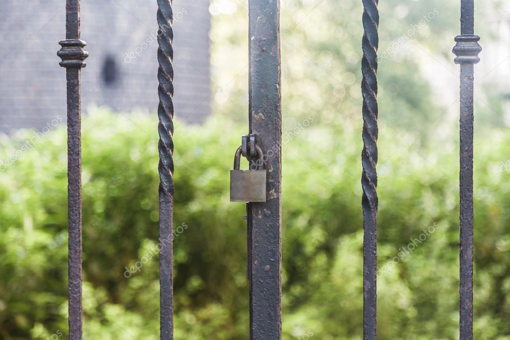 El Cierre de las Embajadas Catalanas