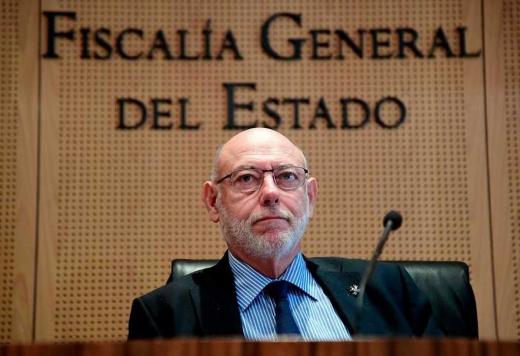 escraches y destucción de coches, no son actos de normalidad