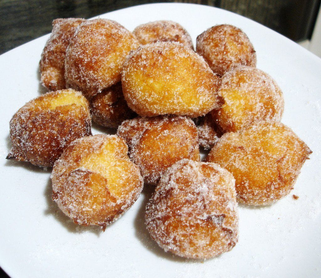 Buñuelos de viento caseros: receta sencilla y deliciosa.