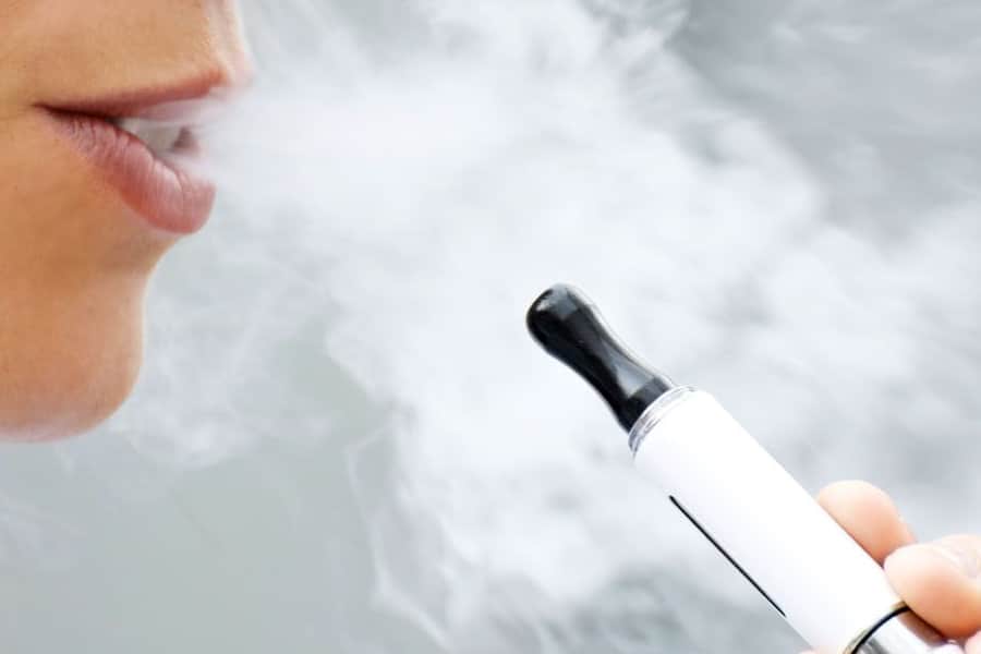 Cigarrillos electrónicos, epidemia juvenil