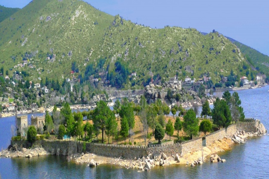 5 Castillos en España para dormir como un Rey