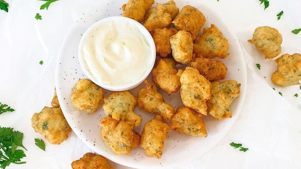 Buñuelos de bacalao, una explosión para el paladar