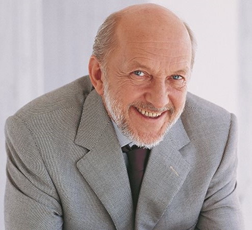 Vox señala a Ricardo Rodrigo, presidente del grupo editorial RBA