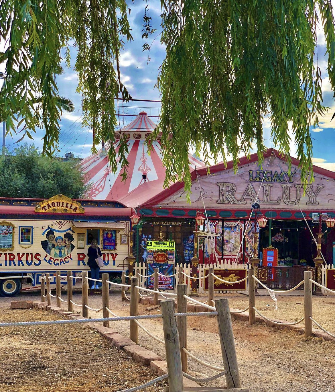 Lux de Oro al Circo Raluy en la categoría Proyectos personales