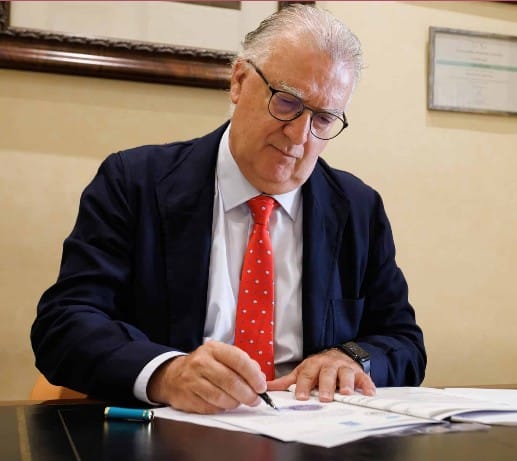 Antonio Bosch Carrera: trayectoria profesional, académica y jurídica del notario de Barcelona